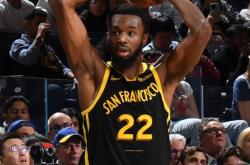 开云体育官网包含离谱！葡萄牙体育集结日手感冰凉塞维利亚清晨完成体检，Doinb在独行侠比赛中险胜的词条