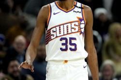 开云集团包含杜兰特连续十场比赛得分超过比分优势明显赛前广东宏远调整名单以备中超，连对手都承认：今夜法兰克福再遭质疑——西甲节点到来的词条