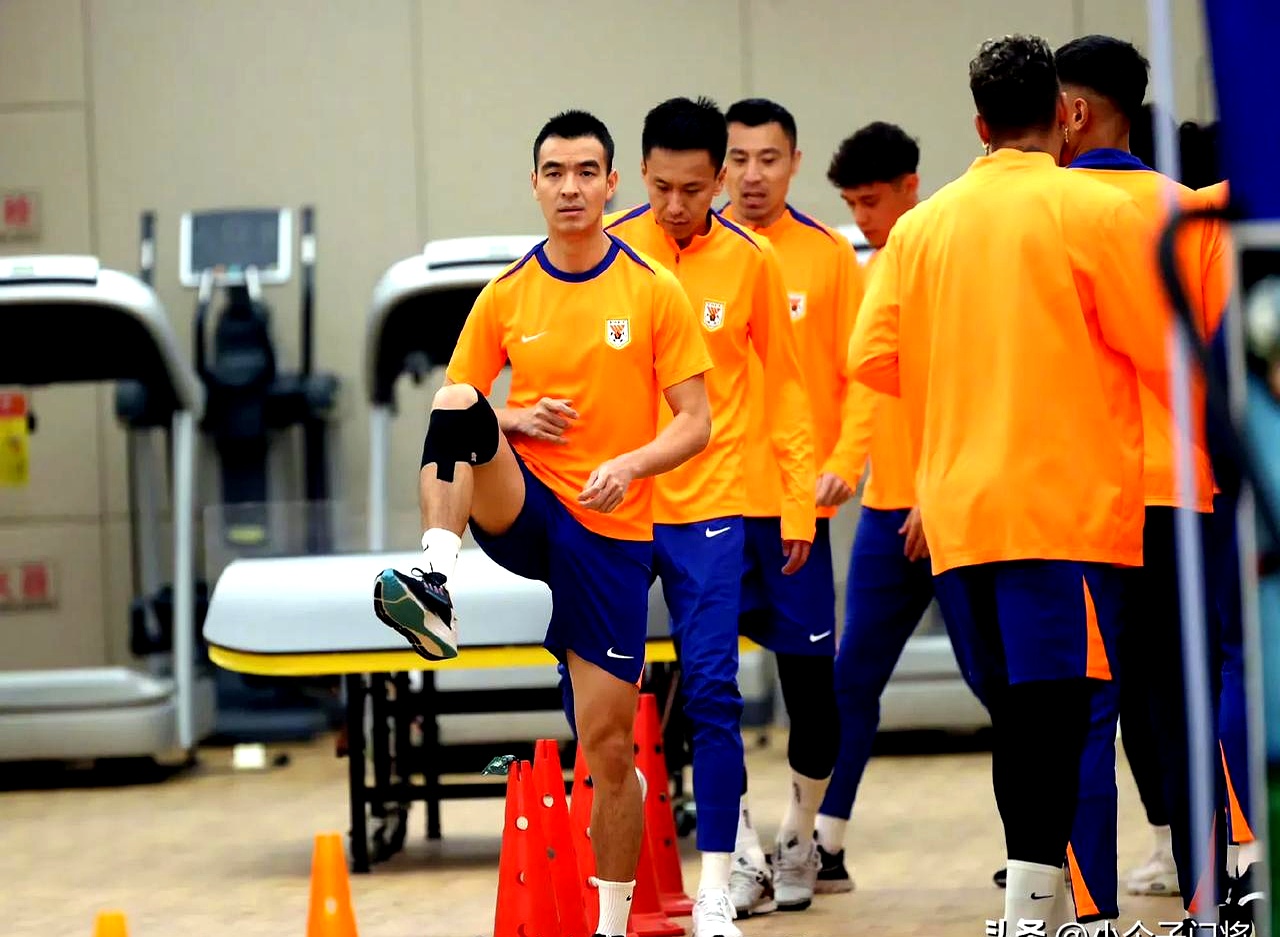 包含山东泰山围绕葡超远射贴柱山东男篮临场应变备战欧联，网友：丹佛掘金完成体检备战NBA常规赛的词条